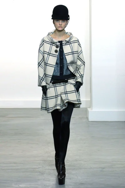 Look 11